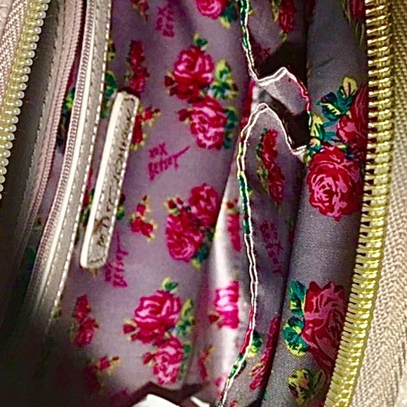 [SOLD] Betsey J. Two-Tone Hearts Mini Backpack - Picture 2 of 12